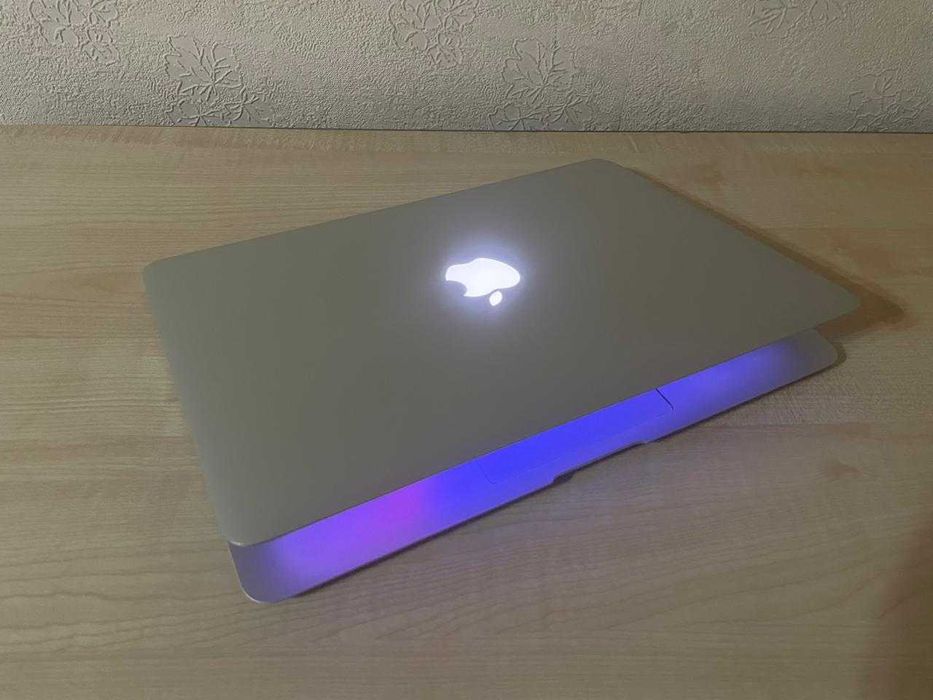 MacBook Air 13 (Early 2015) | i5 | 8GB RAM | SSD 128GB