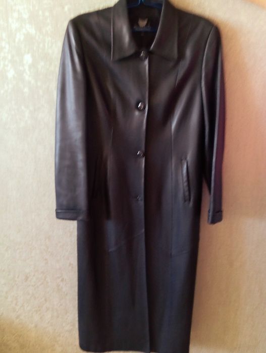 Кожаный плащ женский