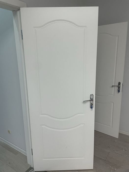 Продам межкомнатные двери