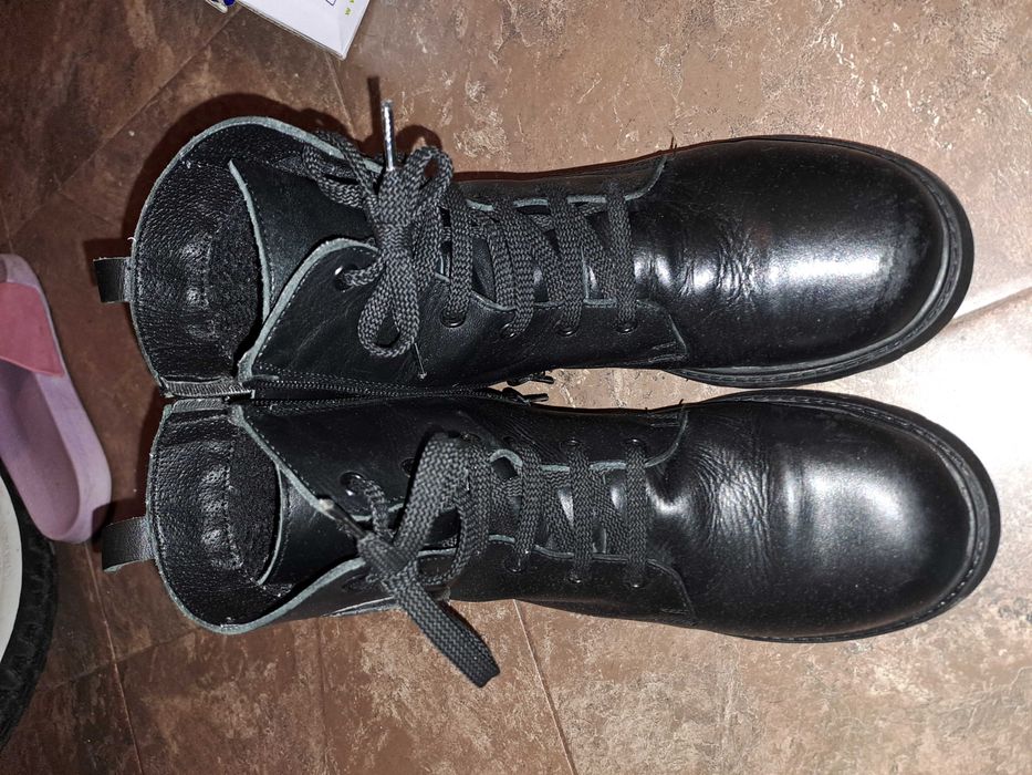 Детски боти Колев и Колев