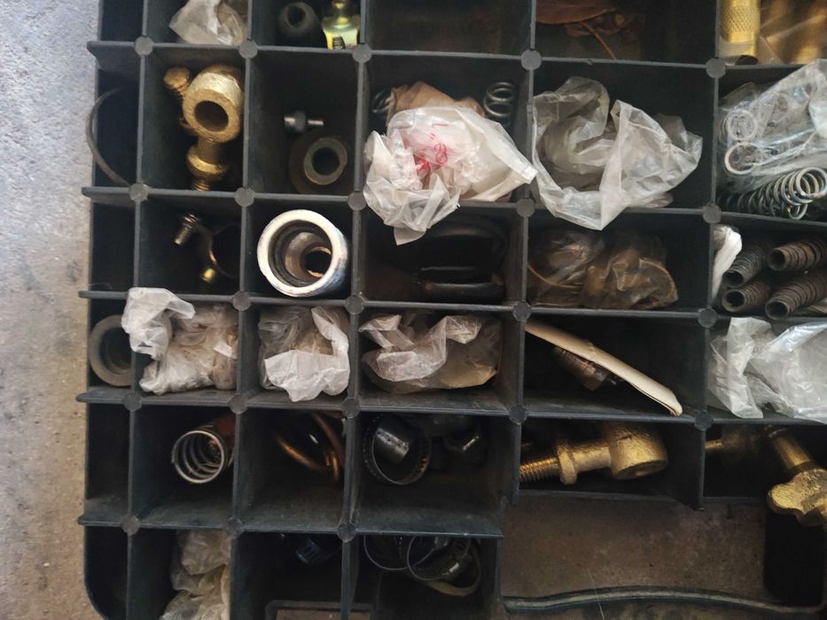 Резервни Части за Стари Медни Пръскачки