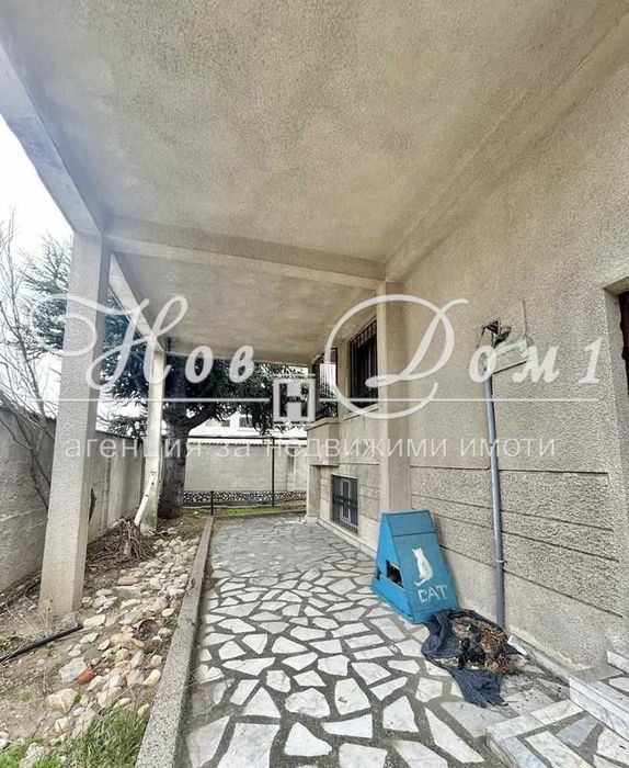 Продава се Къща в Варна, Галата - 380 кв.м за 843 €/кв.м - Снимка #1