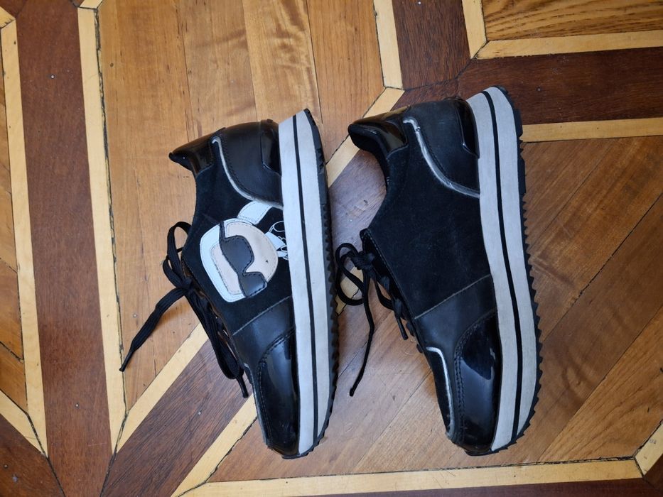 Женские кожаные красовки от Karl Lagerfeld  оригинал на размер 36