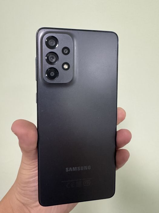 Samsung A73  продам