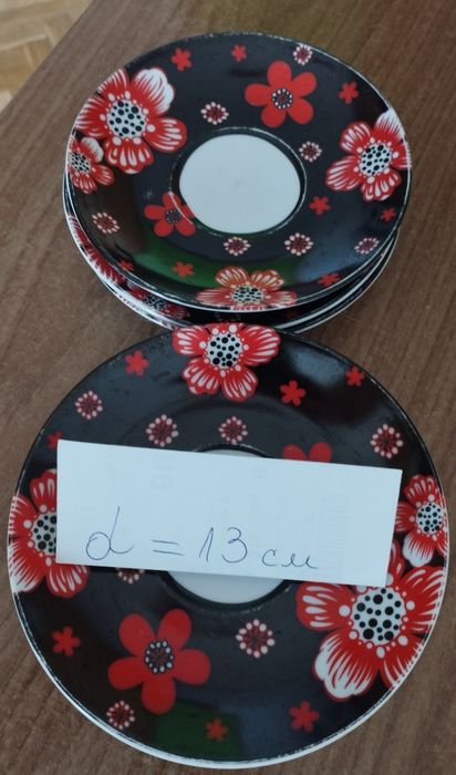 Ордьоври, купа, чинии, чаши, фруктиера, поставки за яйца, мушами