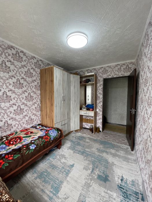 Продам квартиру.  Абылай хана 241