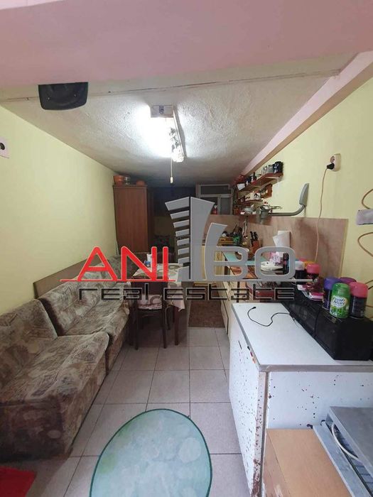 Продава се Гараж / Паркомясто в Варна, Погреби - 12 кв.м за 3000 €/кв.м - Снимка #1