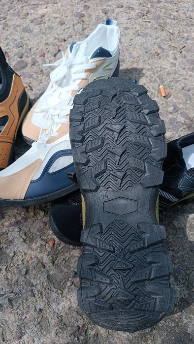 Продам сандалии мужские