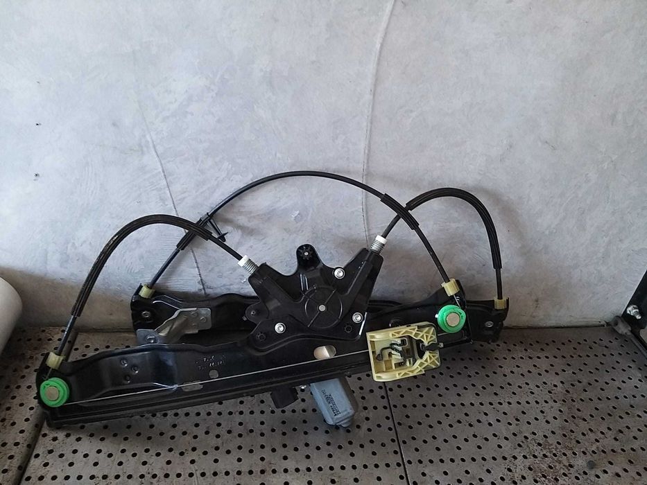 Macara motoras dreapta fata ford focus 3 hatchback facelift bm51a23200bf