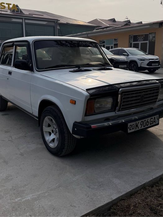 JIGULI 2107 srochna sotiladi