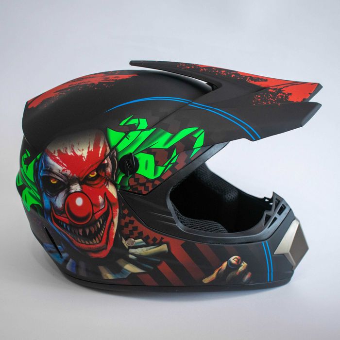 Каска подходяща за мотокрос , планински велосипед , ел. тротинетка