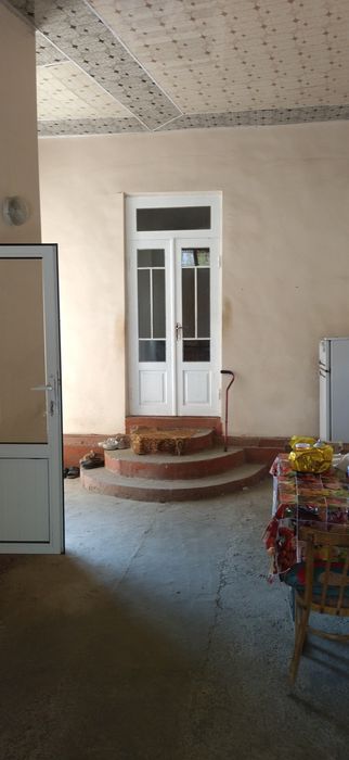 Садриддин айни 4, 4-соток.Срочно продаётся дом.