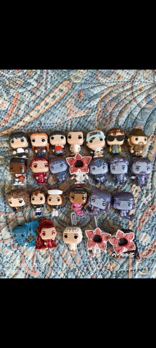 Kinder joy stranger things