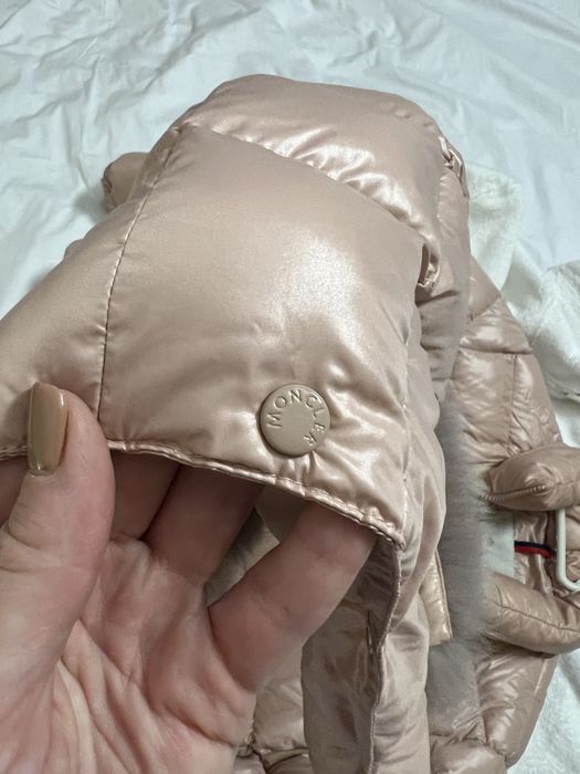 Geaca Moncler roz pudra