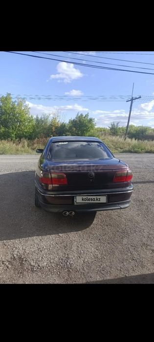 Opel Omega b. Объем 2 литра.