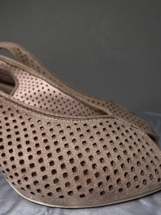 Босоножки продам