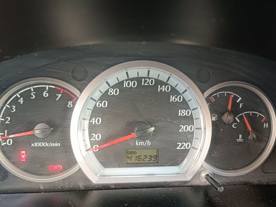 Lasetti 1.8 holati aʼlo darajada.