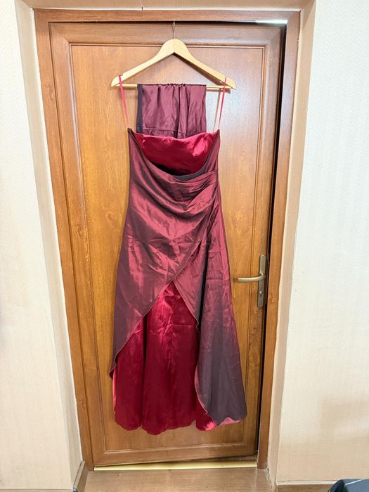 Продавам официални рокли