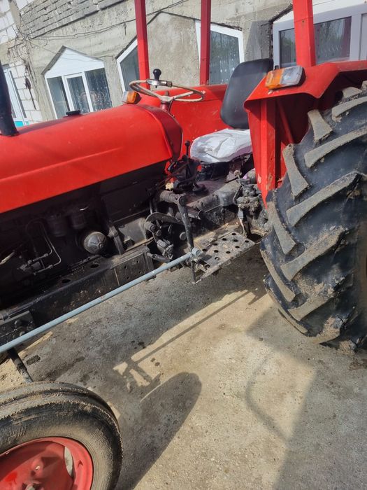 Tractor de vanzare