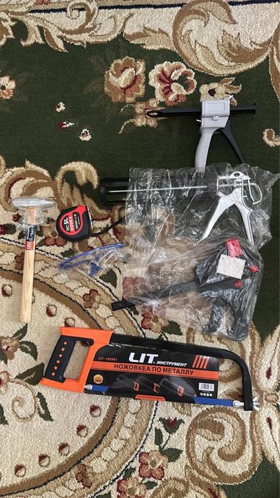 комплект инструментов мебельщика