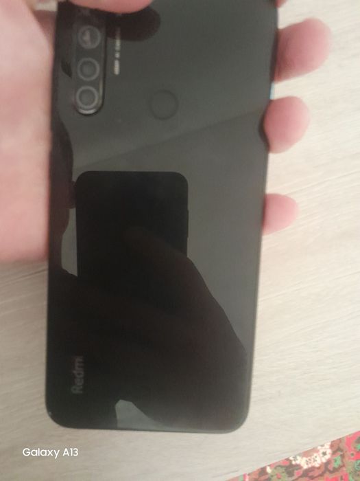 Redmi note 8 4/64 gb