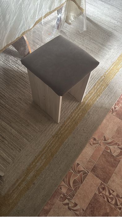 Стол кухонный 2 стульями