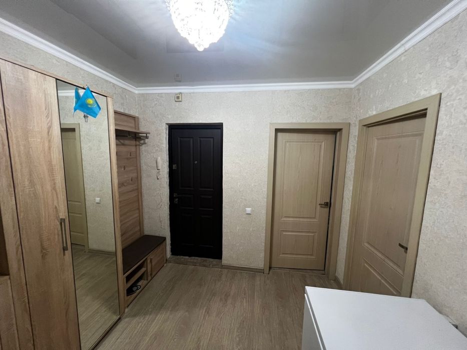 4 ком кв на Таттимбета 15 2 этаж