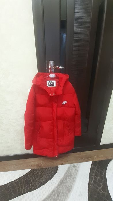 Продам курточку для девочек.