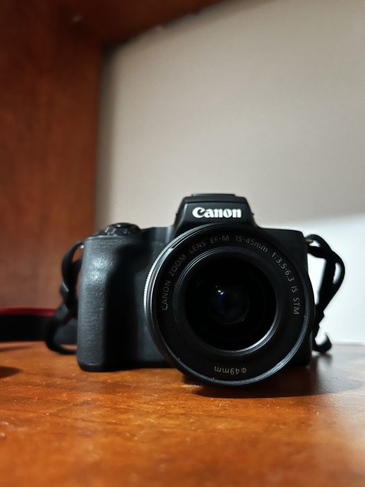 Canon EOS M50 Mark II (kit vlogging complet, ca nou)