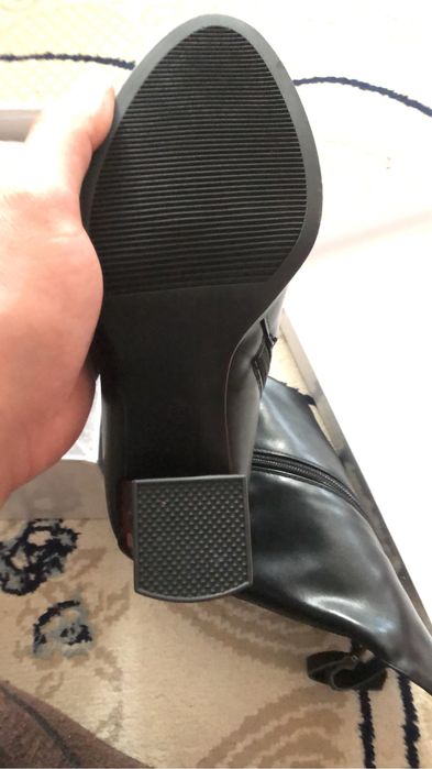 ботинка с каблуком 36 размер