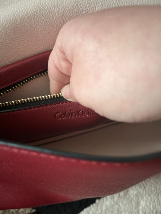 Calvin Klein дамска чанта