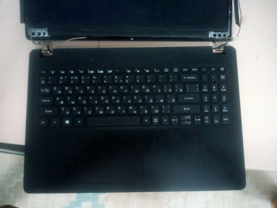 Продам ноутбук на запчасти