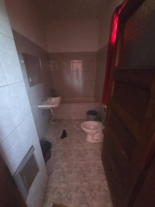 Casa  de  vanzare