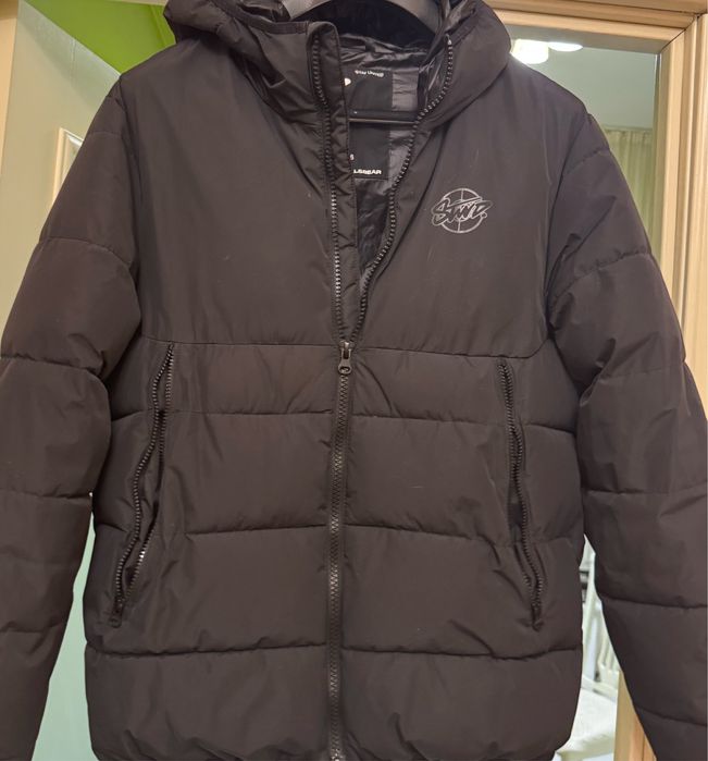 Продам весенюю куртку