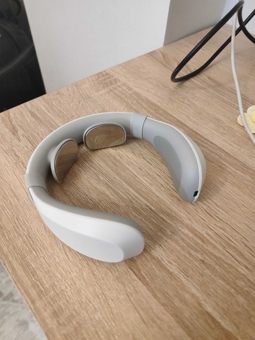 Массажёр для шеи