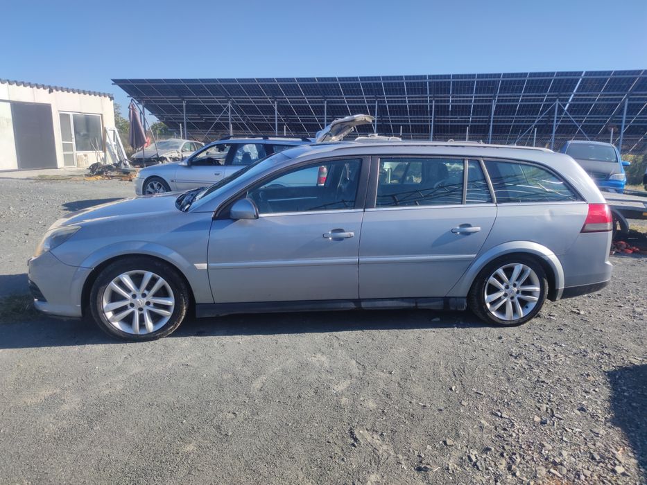 Продавам САМО НА ЧАСТИ! Opel Vectra C 3.0д 184к.с 2007 г. код- Z30DT