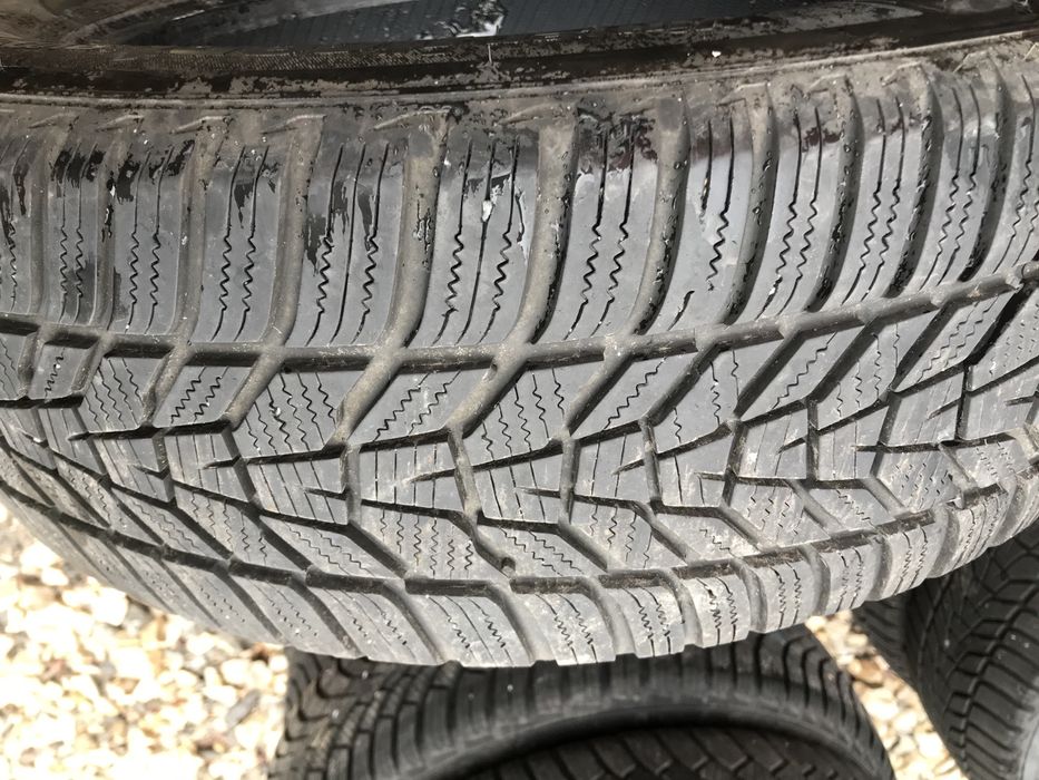 Зимни гуми 2бр.215/60R17