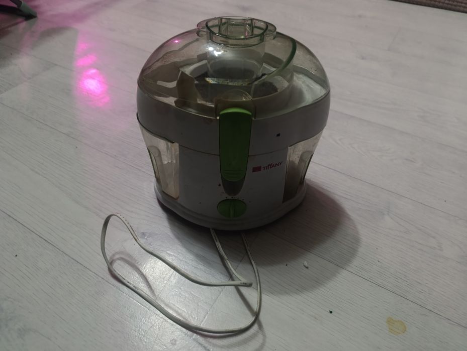 Продам соковыжималку