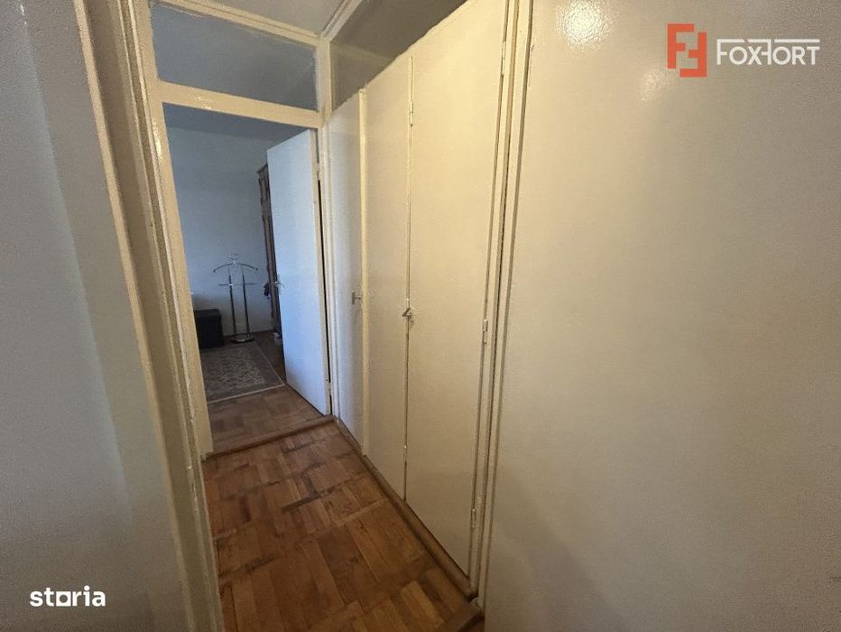 Apartament cu 3 camere de vanzare - Girocului