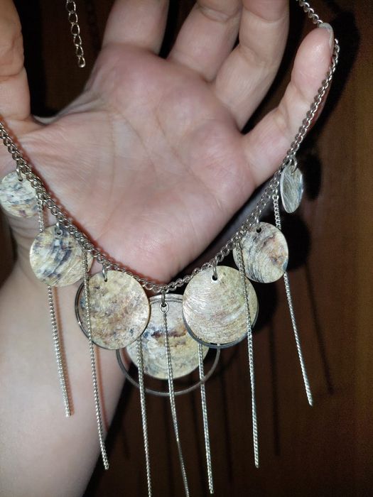 из натуральных ракушек