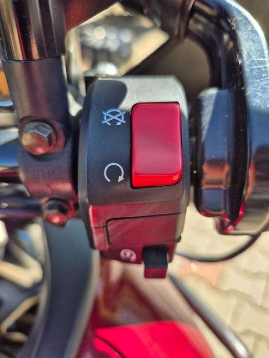 Suzuki V-strom dl 1000. AN:2007