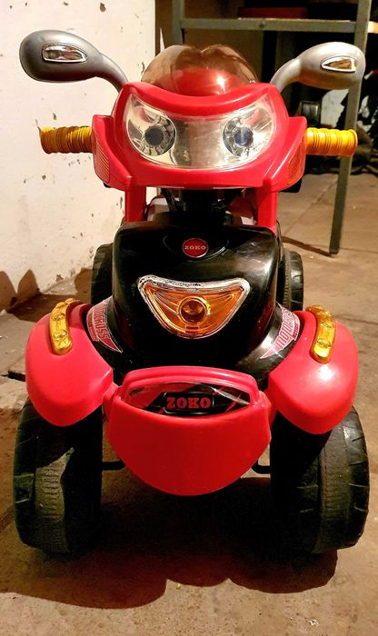 Детский электромобиль