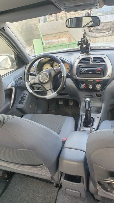 Vand Toyota Rav 4 an 2003