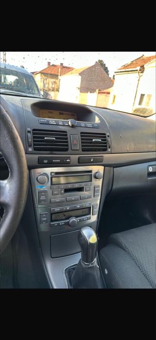 Autoturism Toyota Avensis