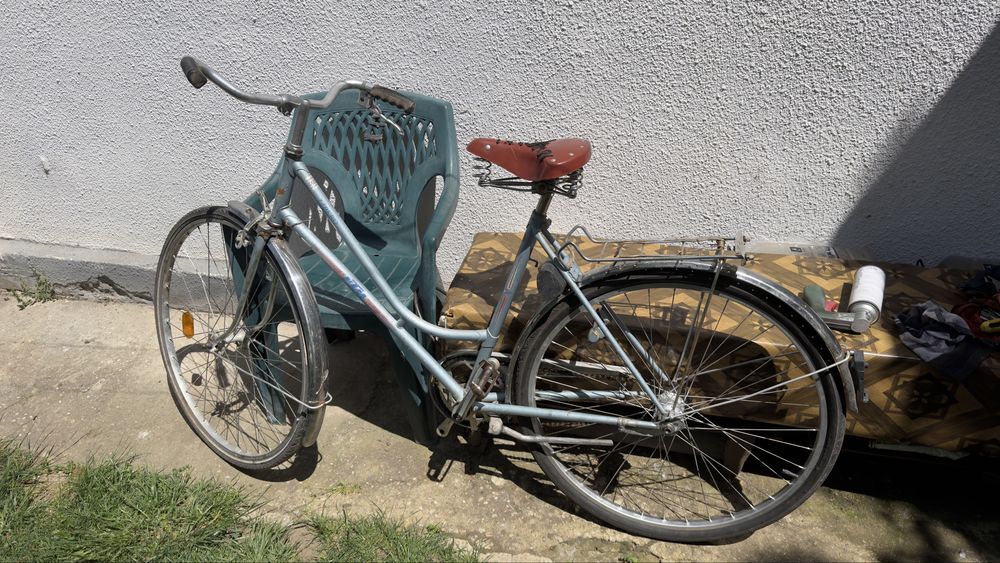 Vand 4 biciclete perfect functionale