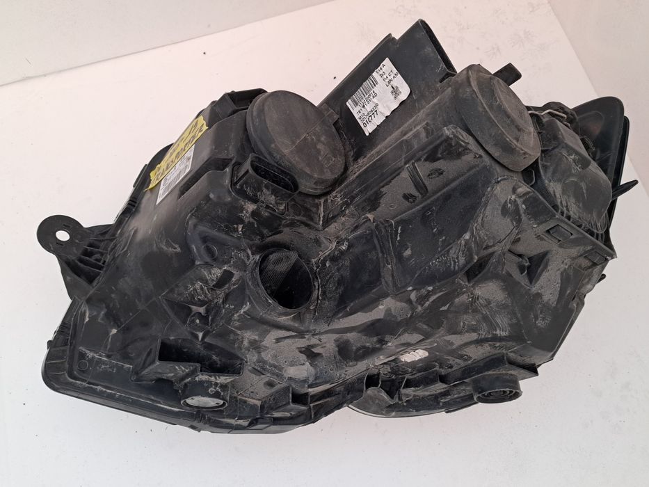 Десен фар VW T6 Transporter Фолксваген Транспортер фарове