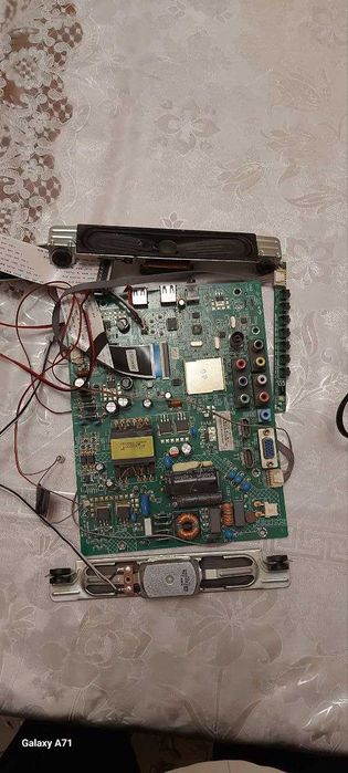 родам плату с блокам питании также динамики от тв ройсен