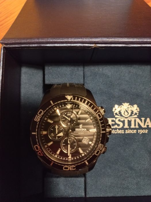 Часовник Festina