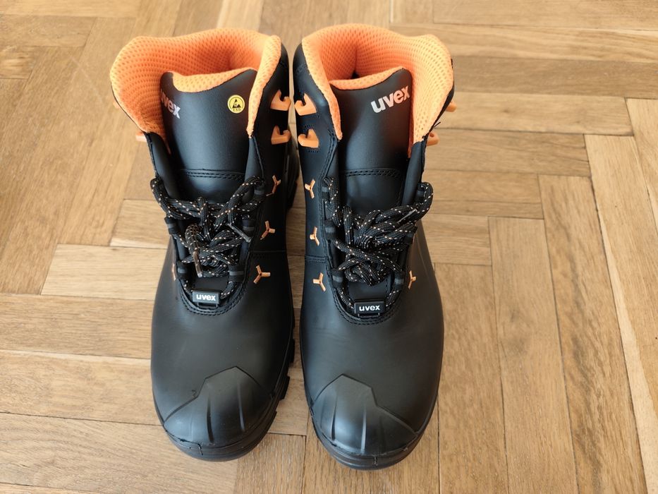 Предпазни обувки Uvex 43 номер