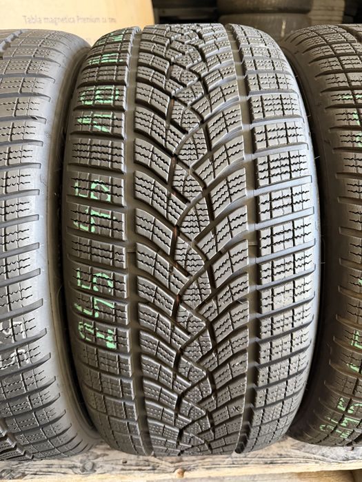 4 anvelope iarna 245/45/18 , 100 V , XL , GoodYear , 6-7 mm !